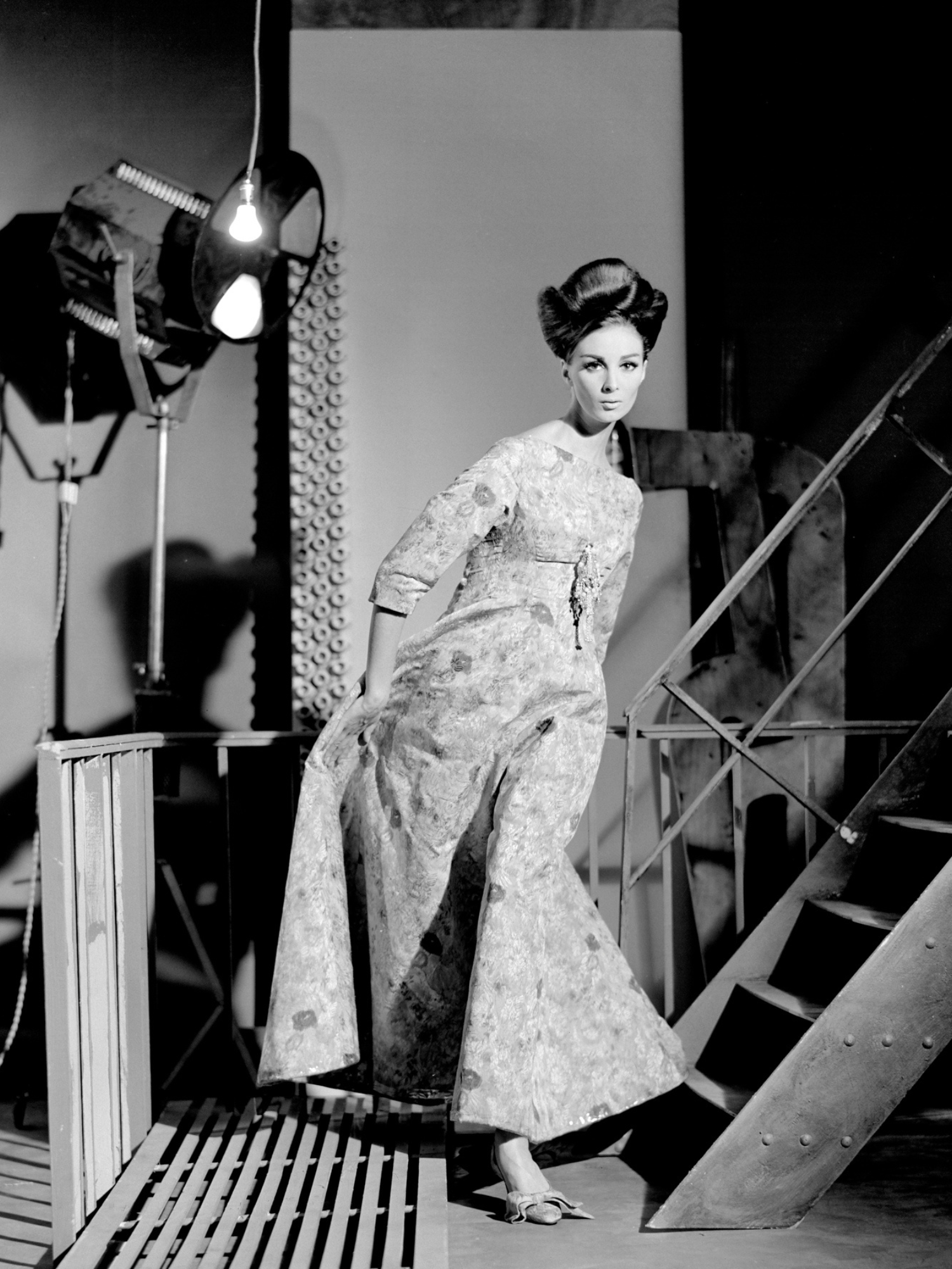 "En coulisse" - Louis-René Astre