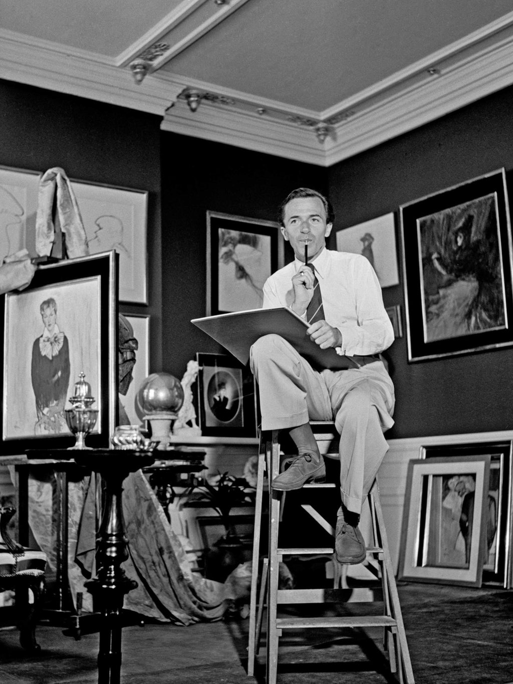 "René Gruau dans son atelier" - Jacques Rouchon