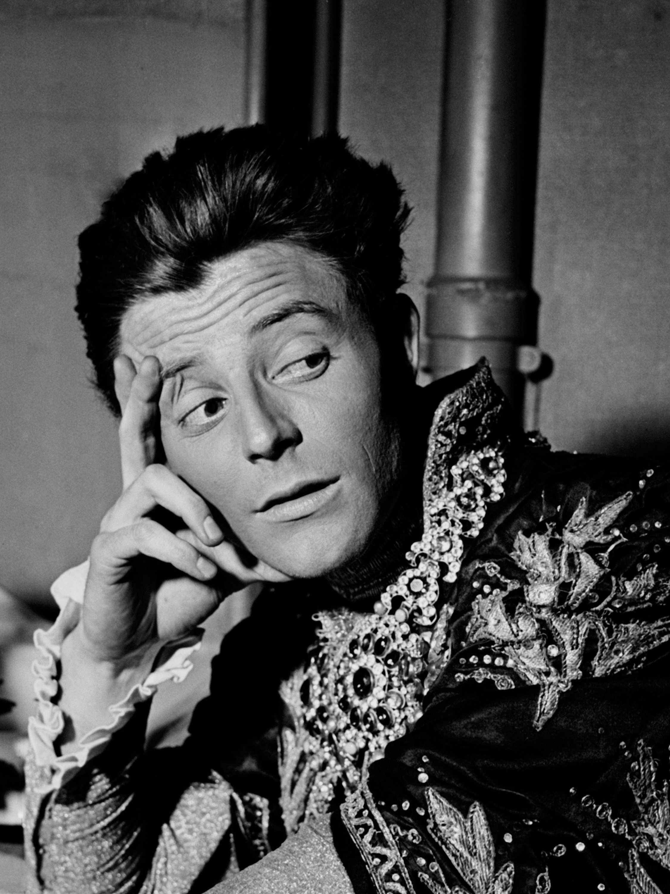 "Gérard Philipe pensif" - Jacques Rouchon